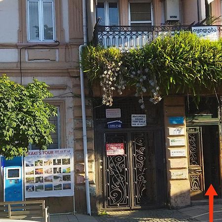 Апартамент На Абашидзе Batumi Exterior foto